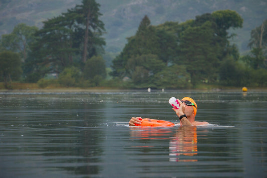 ISA GB'S TOP TIPS FOR STAYING SAFE WHEN SWIMMING THROUGH WINTER