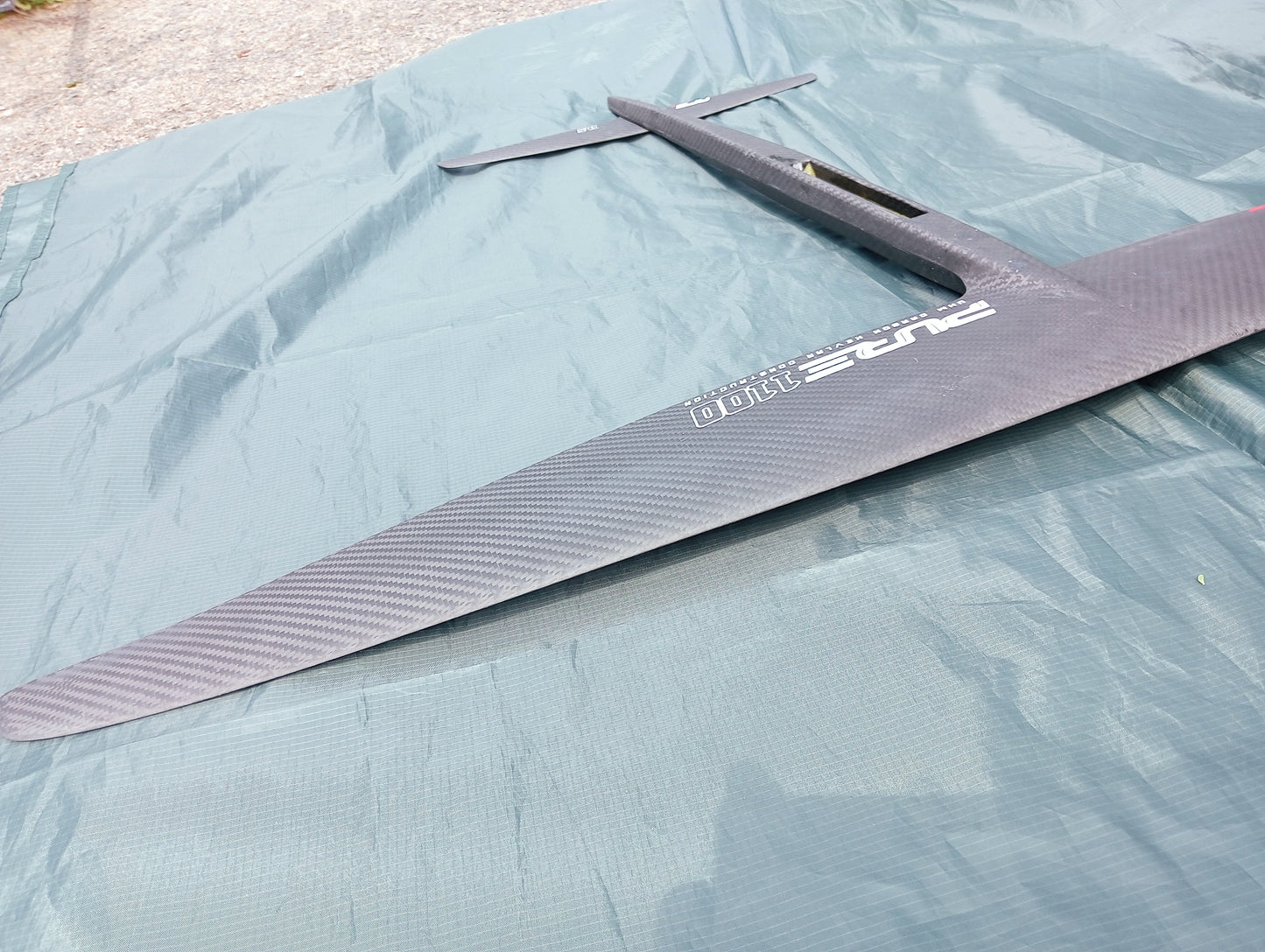 Used - AFS HA1100 Advanced Pure Monobloc Foil inc Stab & 85cm HM Carbon Mast