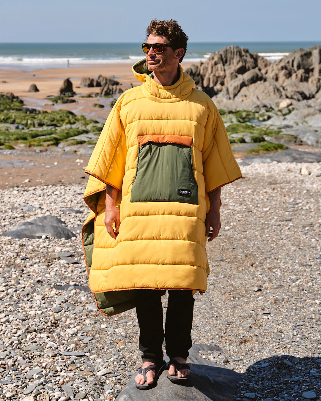 SALTROCK Sunset - Packable Reversible Poncho - Yellow