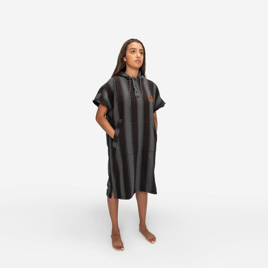 Slowtide McQueen Changing Poncho - S/M